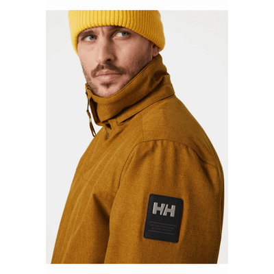 Helly Hansen sportruháiban túrázás