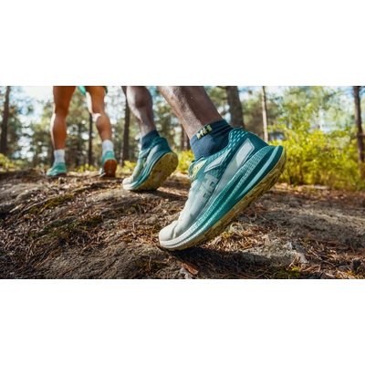 Helly Hansen terepfutó cipő technológiák: így segítenek a terepen